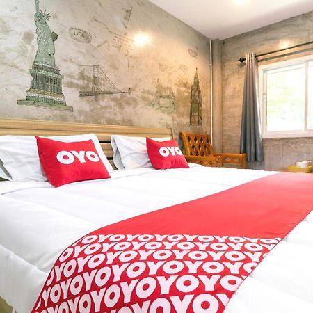 The Rome Resort Pran Buri Bagian luar foto