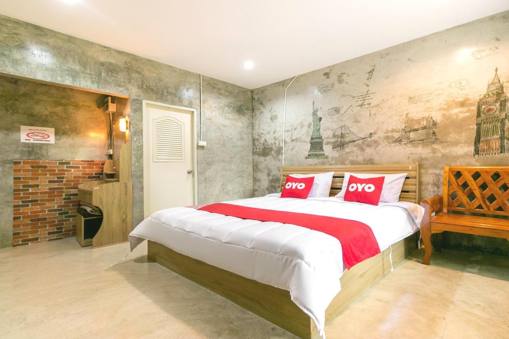 The Rome Resort Pran Buri Bagian luar foto