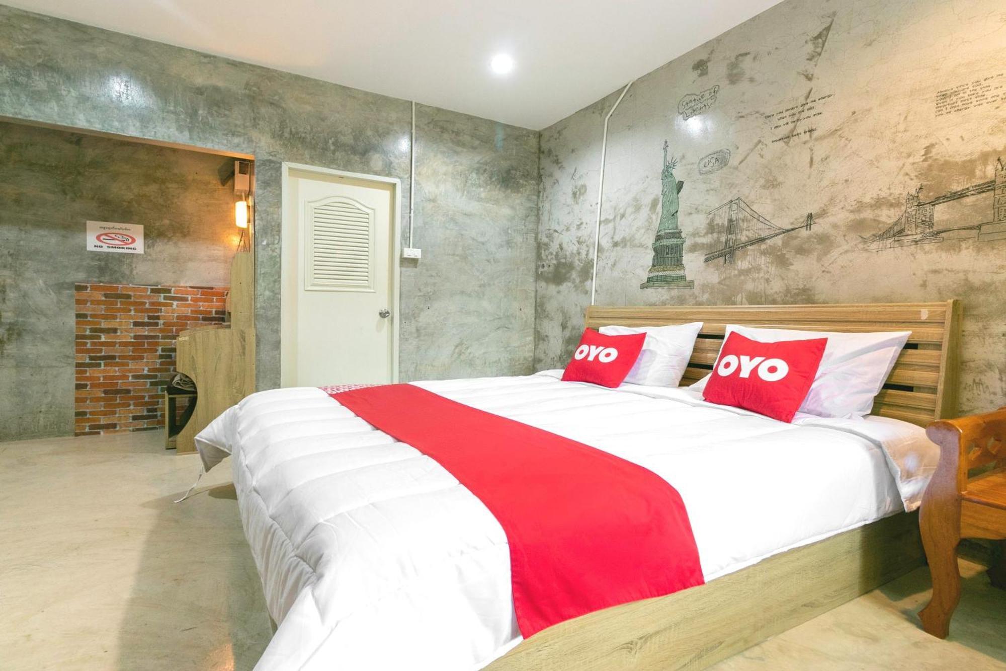 The Rome Resort Pran Buri Bagian luar foto